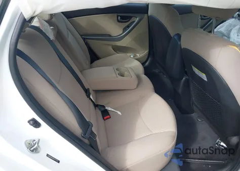 2016 Hyundai Elantra Value Edition из США, поврежденный, VIN 5NPDH4AE0GH777318